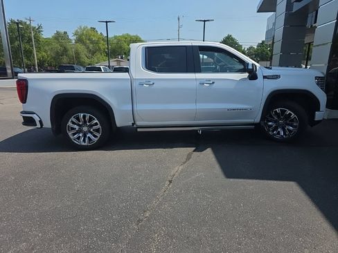 Used 2023 GMC Sierra 1500 Denali w/ Denali Reserve Package AWD/4WD image 5
