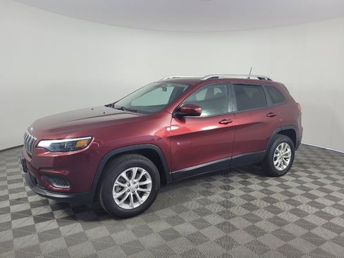 Used 2020 Jeep Cherokee Latitude image 2