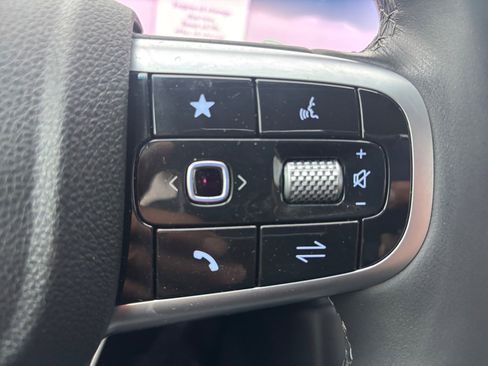 Used 2025 Genesis GV80 2.5T image 19