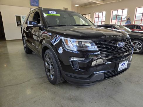 Used 2018 Ford Explorer Sport w/ Equipment Group 401A AWD/4WD image 9