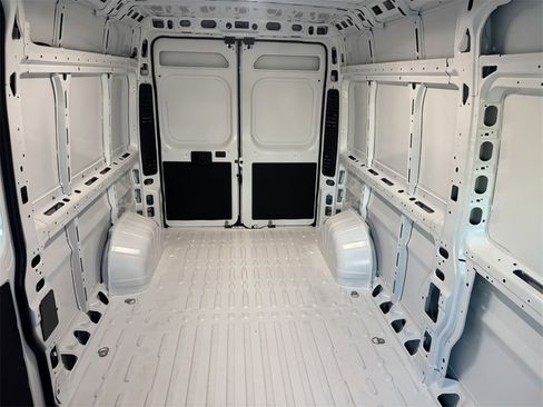 New 2026 RAM ProMaster 2500 w/ Convenience Group image 17