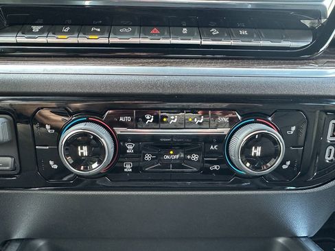 Used 2025 Chevrolet Silverado 2500 LT w/ Trail Boss Package image 6