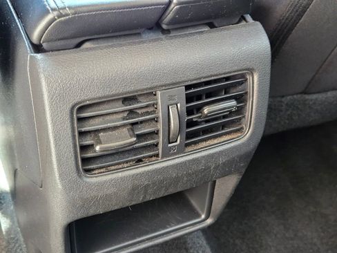Used 2024 Nissan Rogue S AWD/4WD image 16