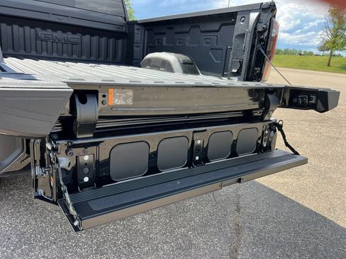 New 2026 GMC Sierra 2500 AT4 w/ AT4 Premium Plus Package AWD/4WD image 14