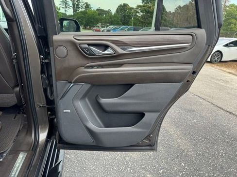 Used 2021 GMC Yukon Denali w/ Advanced Technology Package RWD image 12