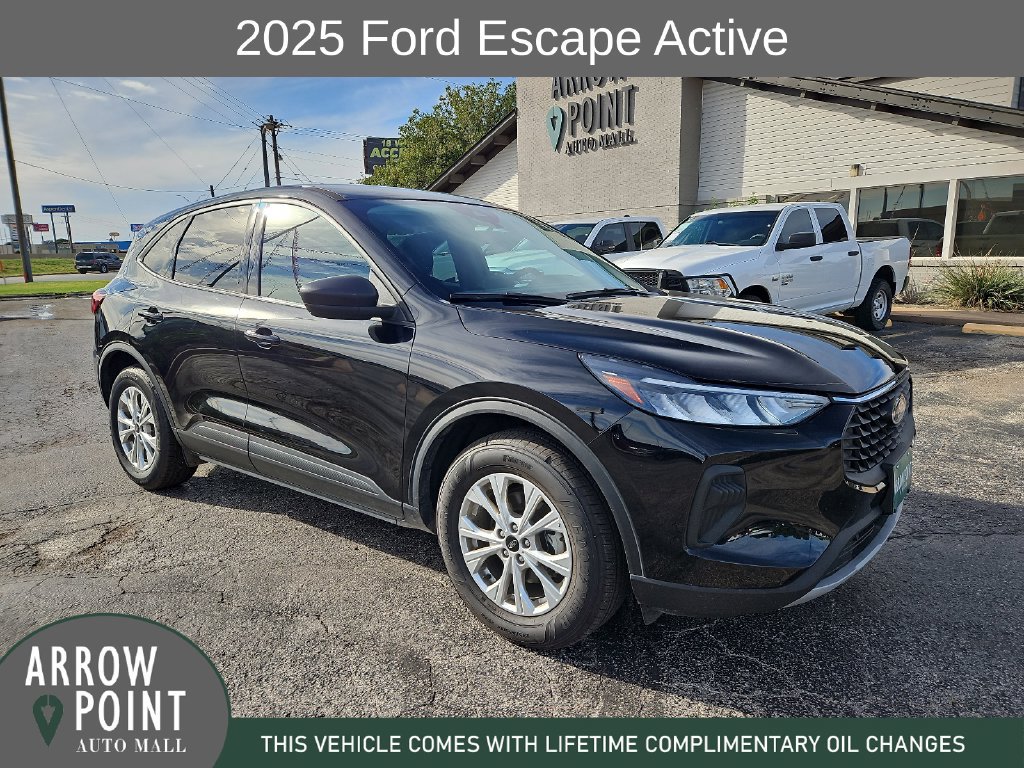 Used 2025 Ford Escape Active FWD image 1