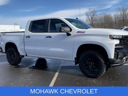 Used 2020 Chevrolet Silverado 1500 LT Trail Boss AWD/4WD image 2