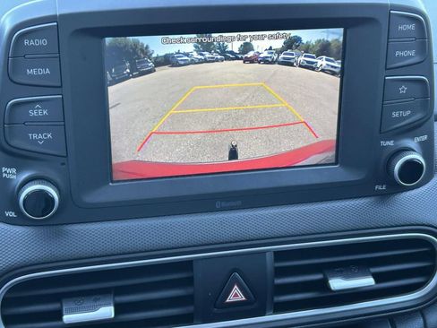 Used 2019 Hyundai Kona SE FWD image 24