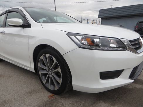Used 2015 Honda Accord Sport image 18