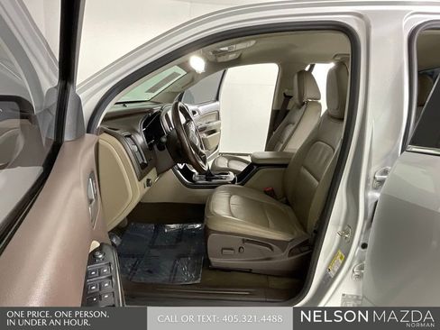 Used 2015 GMC Canyon SLT image 12