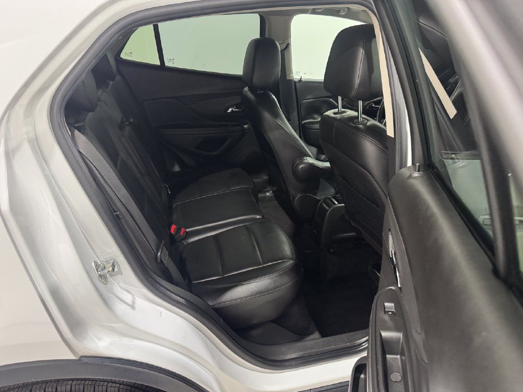 Used 2019 Buick Encore Essence FWD image 22