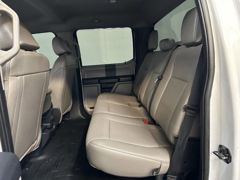 Used 2022 Ford F250 XL w/ Power Equipment Group image 10