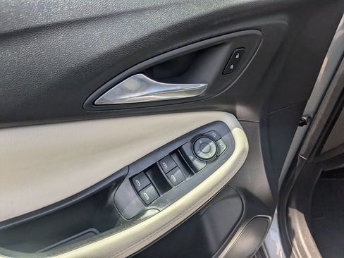 Used 2023 Buick Encore GX Preferred w/ Cold Weather Comfort Package FWD image 12