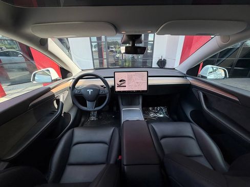Used 2023 Tesla Model Y Long Range AWD/4WD image 28