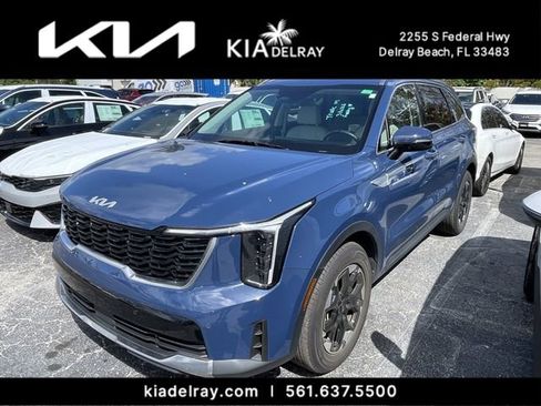 Used 2024 Kia Sorento S image 9