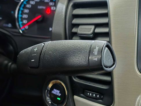 Used 2020 GMC Yukon Denali w/ Denali Premium Package image 36