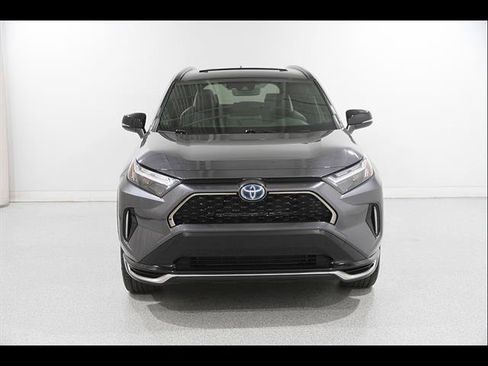 Used 2022 Toyota RAV4 XSE w/ Weather Package AWD/4WD image 2