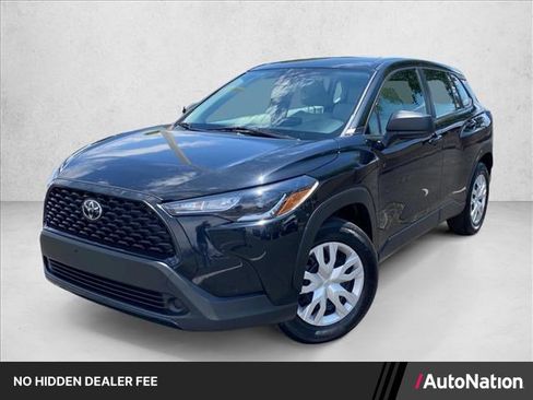 Used 2024 Toyota Corolla Cross L FWD image 1