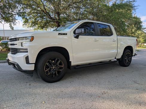Used 2022 Chevrolet Silverado 1500 RST AWD/4WD image 3