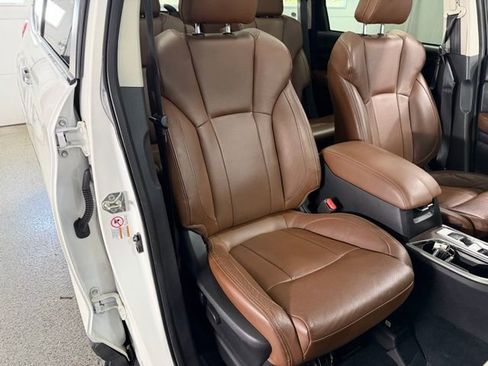 Used 2019 Subaru Ascent Touring w/ Popular Package #2A AWD/4WD image 28
