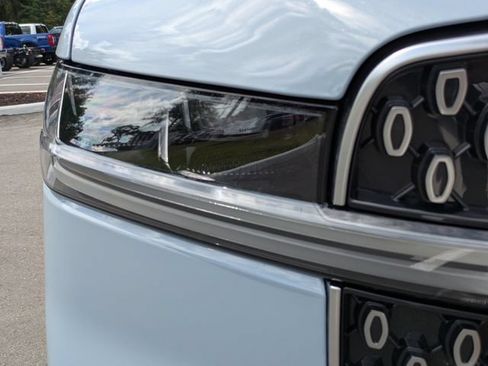 New 2026 Lincoln Navigator Reserve AWD/4WD image 10