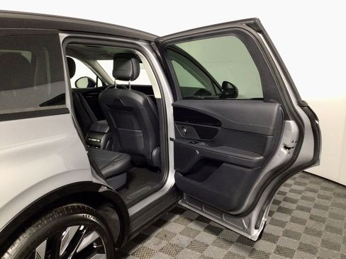 New 2026 Lincoln Nautilus Reserve w/ Jet Appearance Package image 34