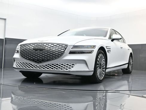 Used 2024 Genesis G80 image 26