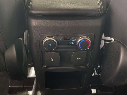 Used 2021 Ford Explorer XLT w/ Equipment Group 202A AWD/4WD image 13
