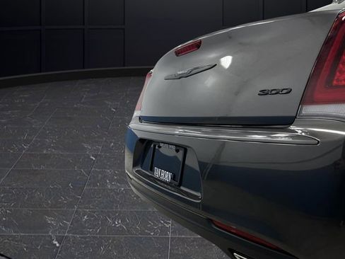 Used 2023 Chrysler 300 Touring w/ Sport Appearance Package image 29