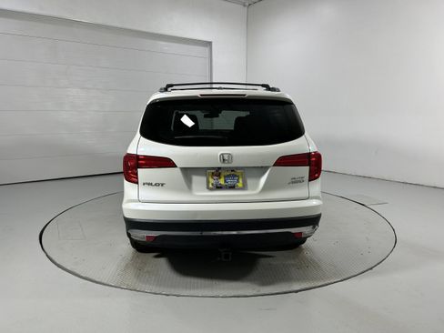 Used 2017 Honda Pilot Elite image 36