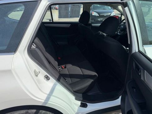 Used 2018 Subaru Outback 2.5i w/ Popular Package #1 AWD/4WD image 10