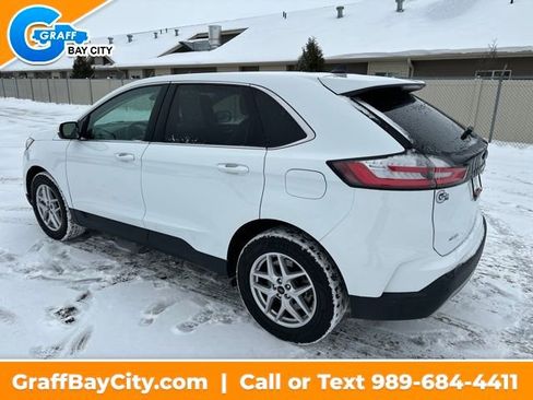Used 2023 Ford Edge SEL w/ Convenience Package image 3