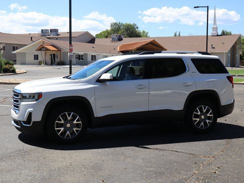 Used 2023 GMC Acadia SLT AWD/4WD image 10