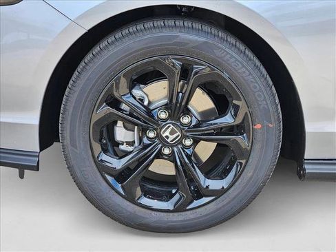 New 2025 Honda Accord SE image 9