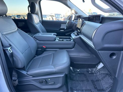 New 2026 Ford Expedition Max Active image 19