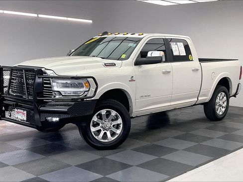 Used 2022 RAM 3500 Laramie AWD/4WD image 12