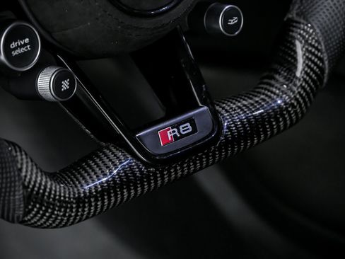 Used 2017 Audi R8 V10 plus image 24