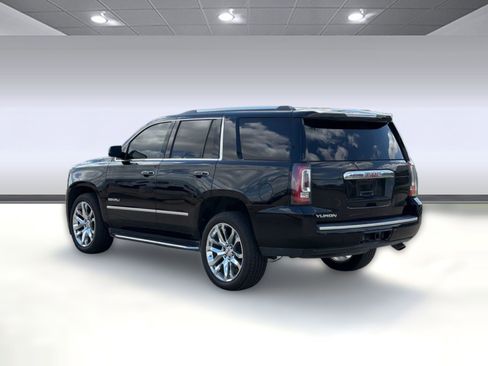 Used 2019 GMC Yukon Denali RWD image 3