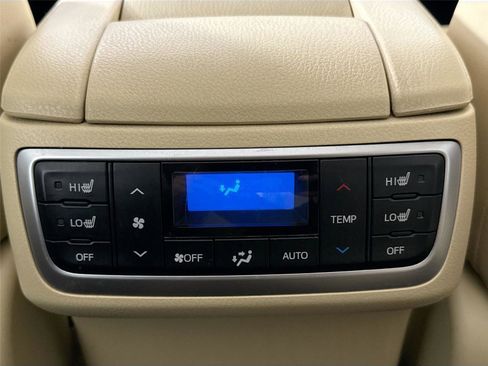 Used 2016 Toyota Highlander Limited image 41