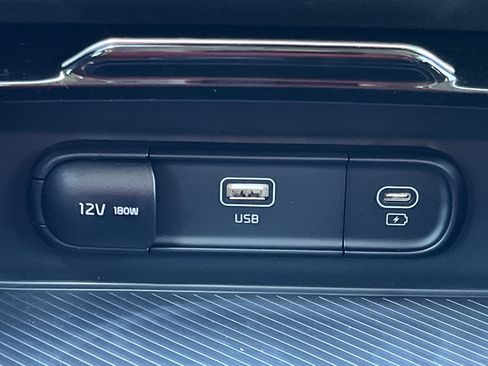 New 2025 Kia Sportage LX image 10