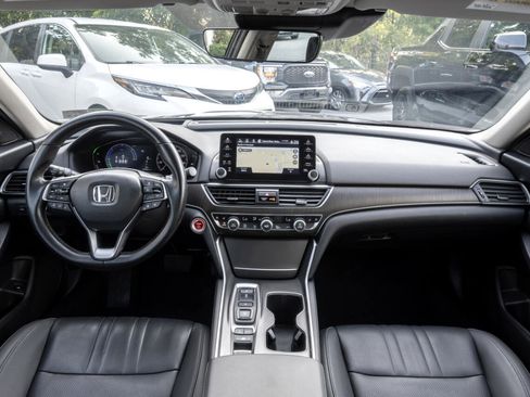 Used 2022 Honda Accord Touring image 18