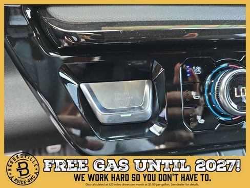 New 2026 GMC Sierra 1500 AT4 w/ Technology Package AWD/4WD image 29