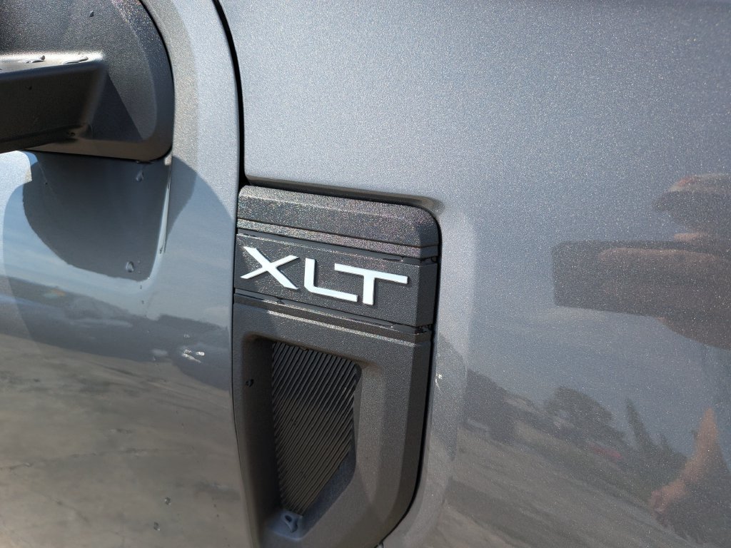 Used 2026 Ford Maverick XLT w/ XLT Luxury Package FWD image 12