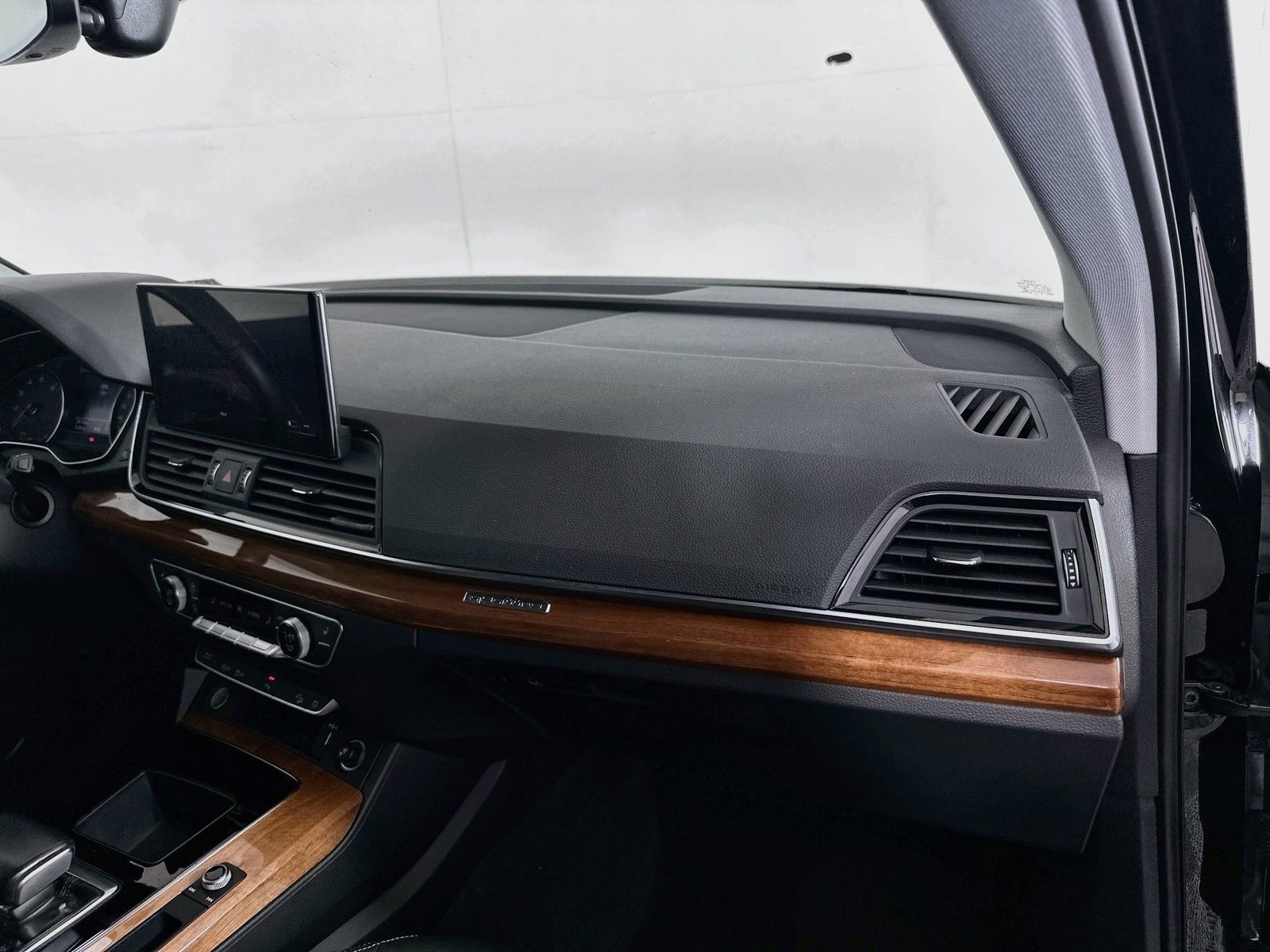 Used 2021 Audi Q5 2.0T Premium AWD/4WD image 30