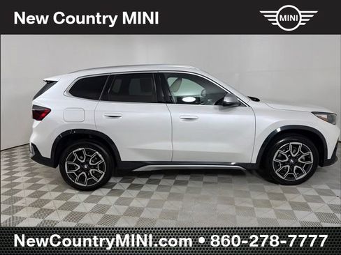 Used 2024 BMW X1 xDrive28i w/ Convenience Package AWD/4WD image 8