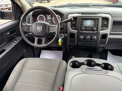 Used 2016 RAM 2500 Tradesman w/ Chrome Appearance Group AWD/4WD image 10