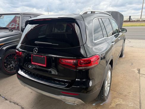 Used 2020 Mercedes-Benz GLB 250 w/ Premium Package image 23