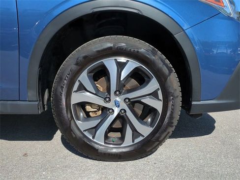 Used 2022 Subaru Outback Limited image 11