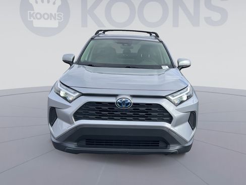 Used 2022 Toyota RAV4 XLE image 11