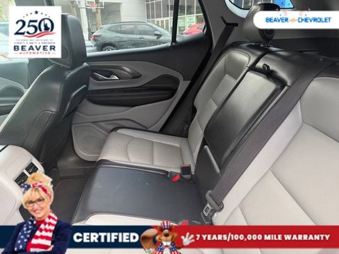 Used 2020 GMC Terrain SLT w/ Preferred Package AWD/4WD image 9